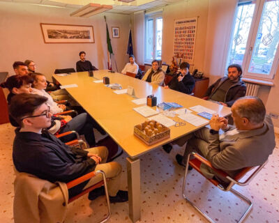 Riuinione dei geometri di verona per la consegna dei timbri professionali